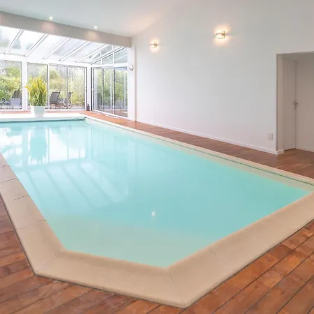 Duxcaar Merv- By Interhome