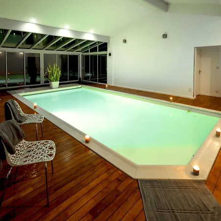 Duxcaar Merv- By Interhome Mervent