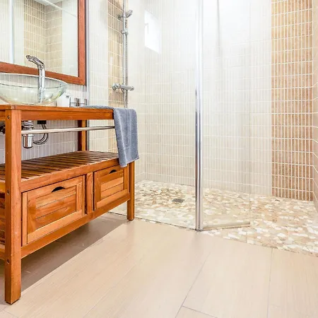 Prázdninový dům Duxcaar Merv- By Interhome *