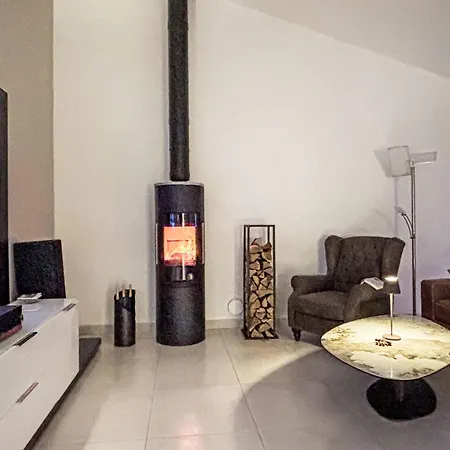 Duxcaar Merv- By Interhome Сasa de vacaciones *