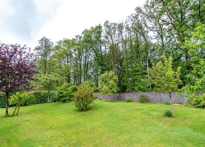 Duxcaar Merv- By Interhome