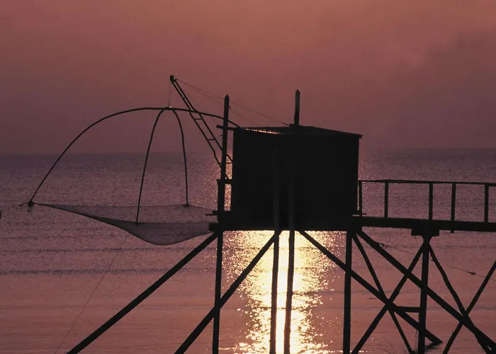 Duxcaar Merv- By Interhome *